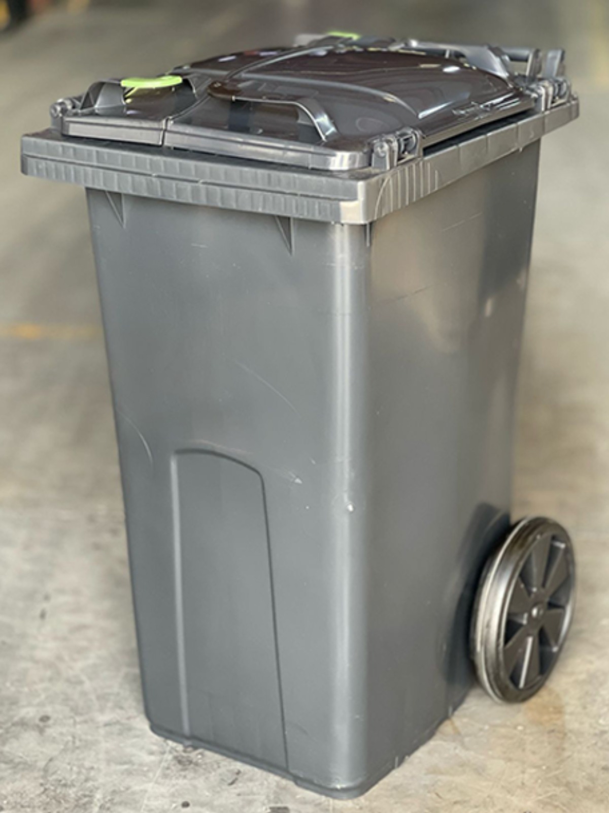 Black colour outdoor bins Black colour outdoor bins